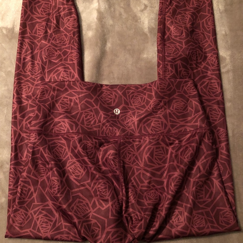 Lululemon crops